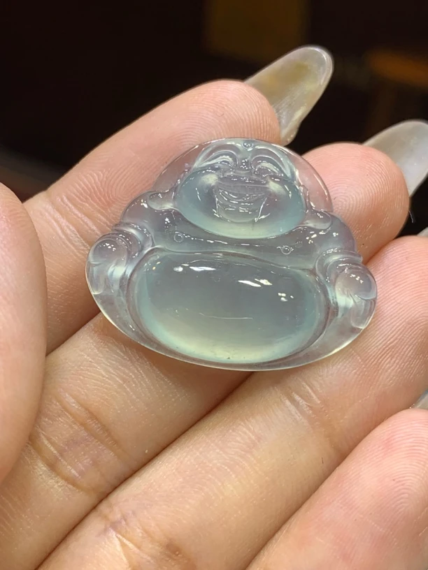 缅甸天然翡翠A货，蓝底胶块佛公，底干净细腻无纹裂，性价比高