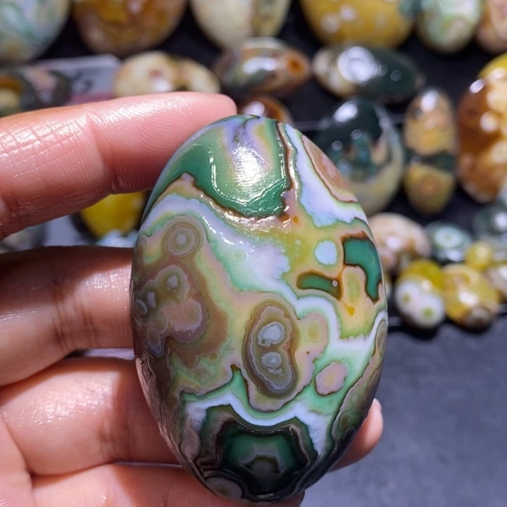 玛瑙/玉髓未镶嵌珠宝半成品6