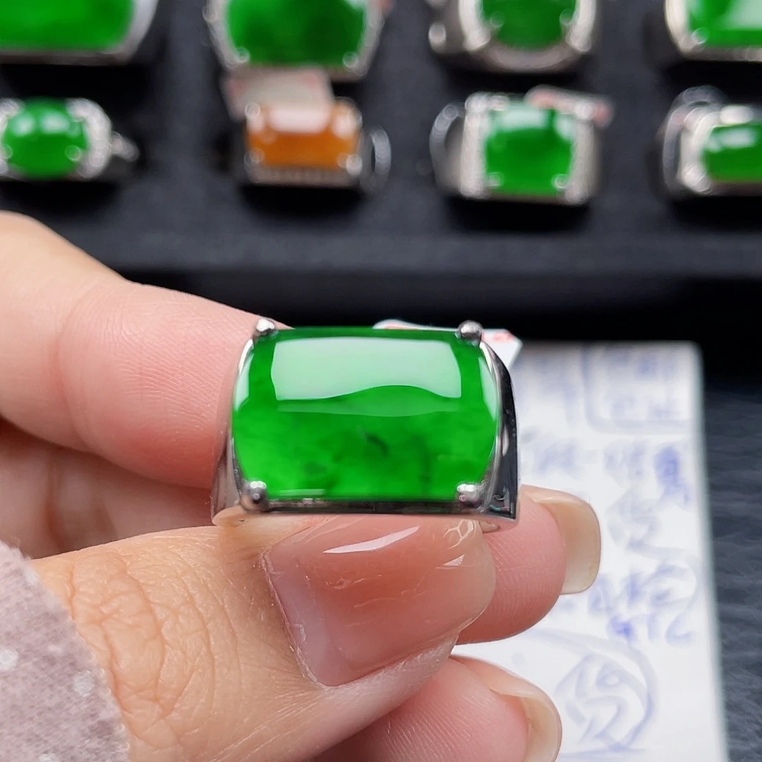 翡翠戒指银S925镶嵌天然a货翡翠没运费险3232