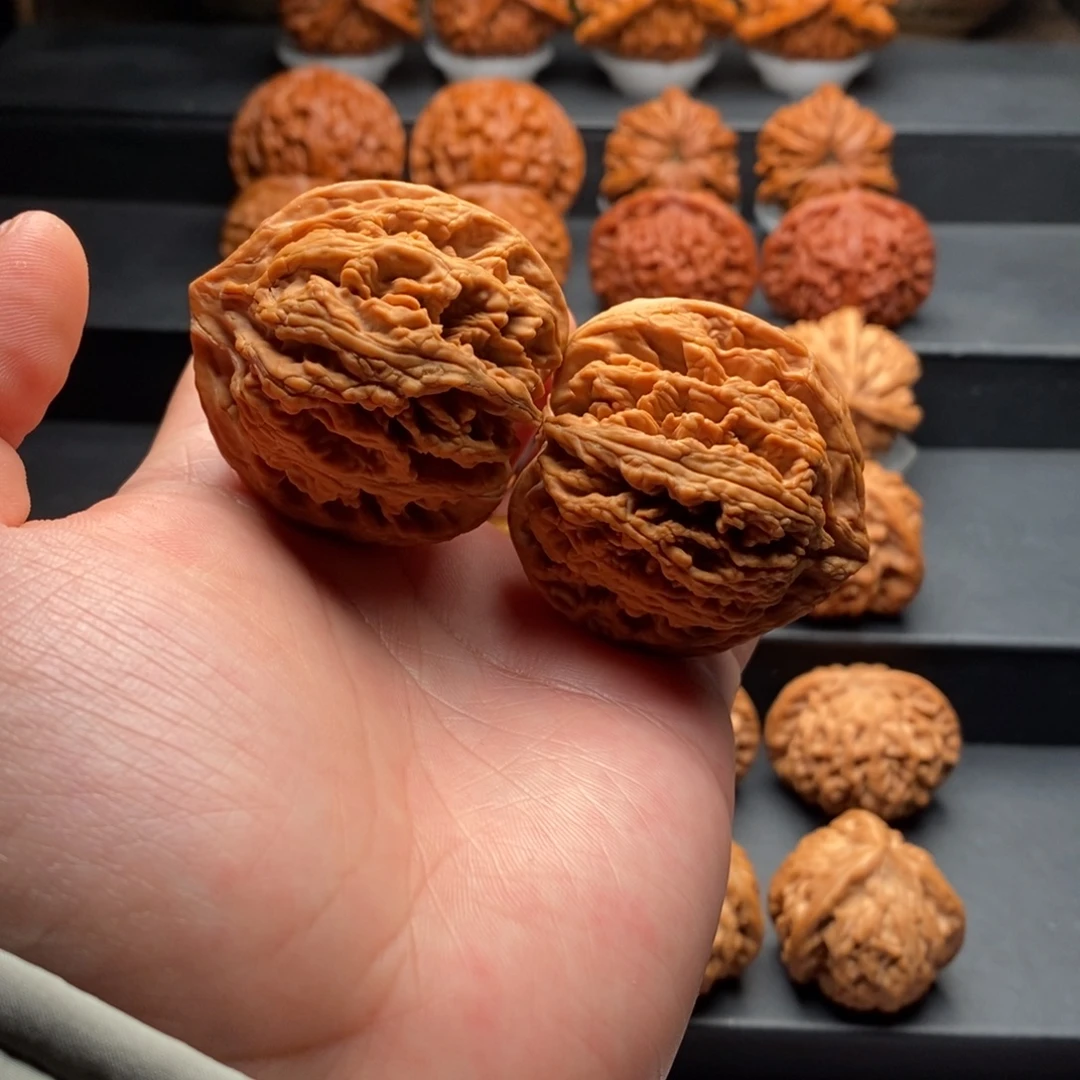 文玩核桃吊坠44九龙筋