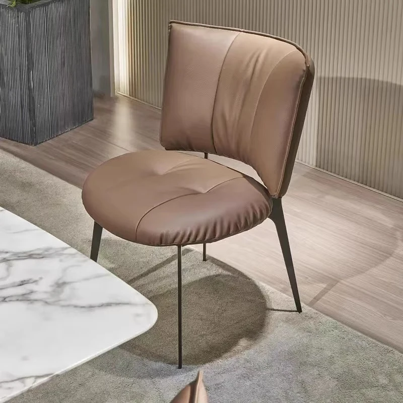 意式极简餐椅家用休闲猫抓皮餐桌软包餐厅椅子设计师样板间咖啡厅