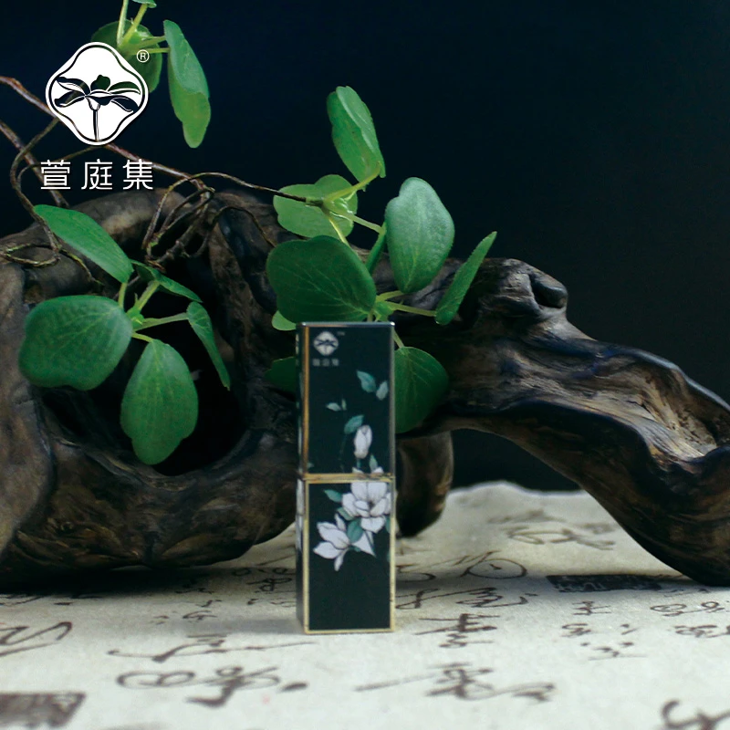 【无色】萱庭集宠粉精油润唇膏（紫草，玫瑰，沉香果韵）3只