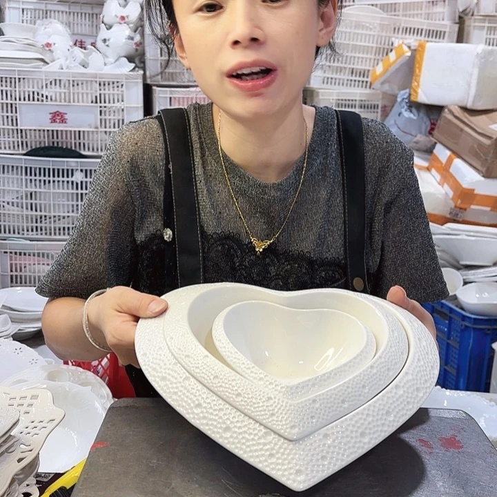 盘三个爱心一大一中一小