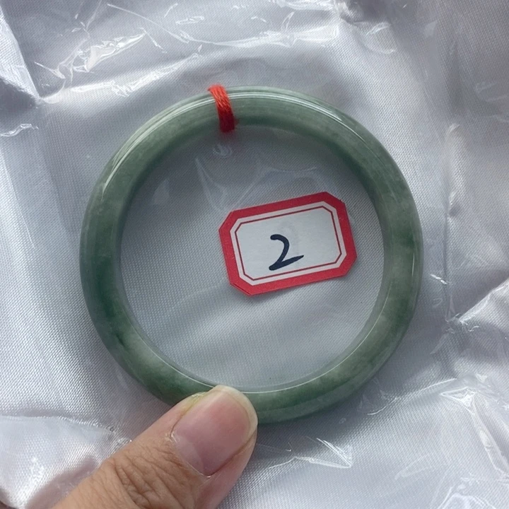 翡翠未镶嵌手镯翡翠