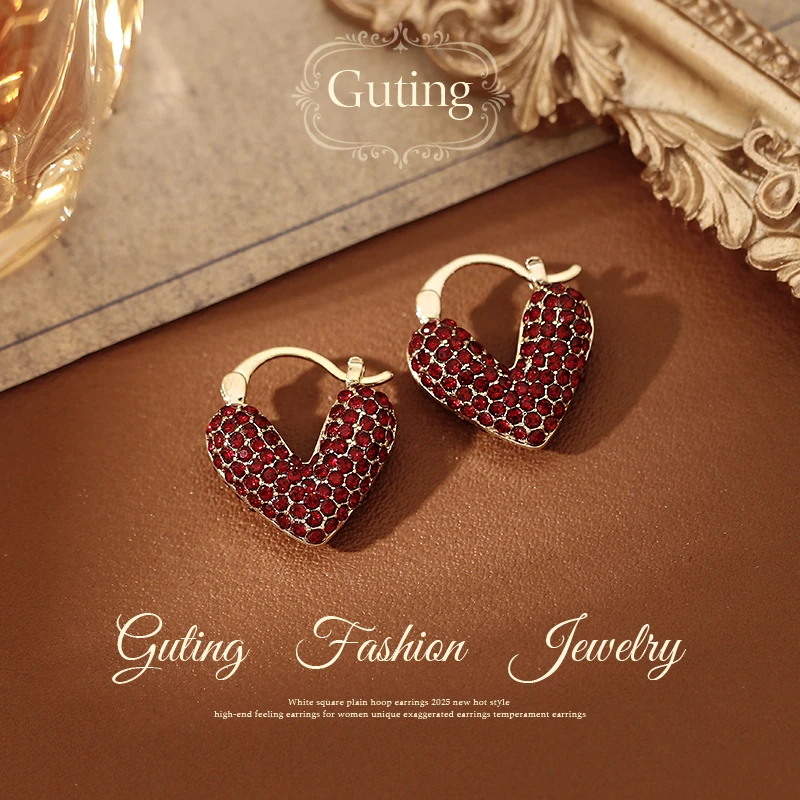 铜合金合成锆石耳饰 22667红色爱心耳钉女秋冬耳饰轻奢高级感耳环