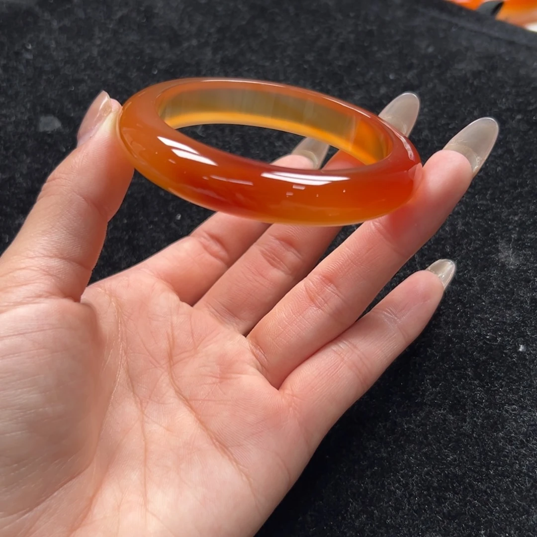 手镯玛瑙/玉髓未镶嵌