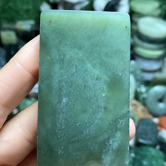 未镶嵌和田玉（糖玉）珠宝半成品