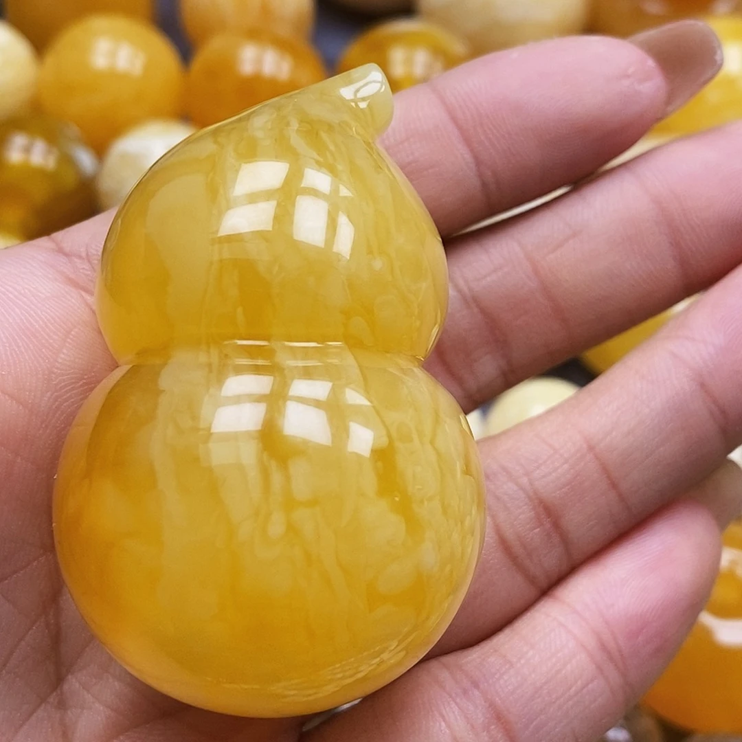 蜜蜡未镶嵌珠宝奇石