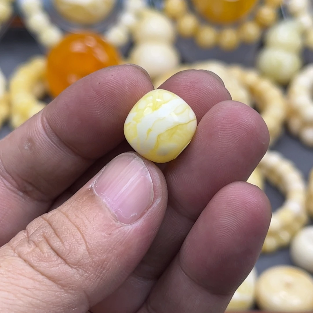 F***&琥珀未镶嵌手串老邢珠14mm