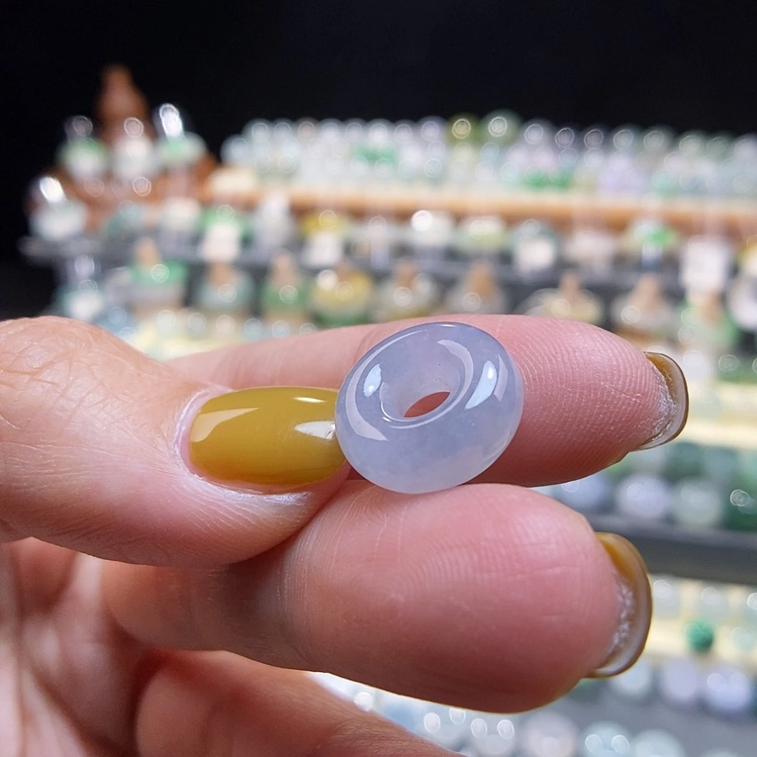 翡翠未镶嵌颈饰蓝紫