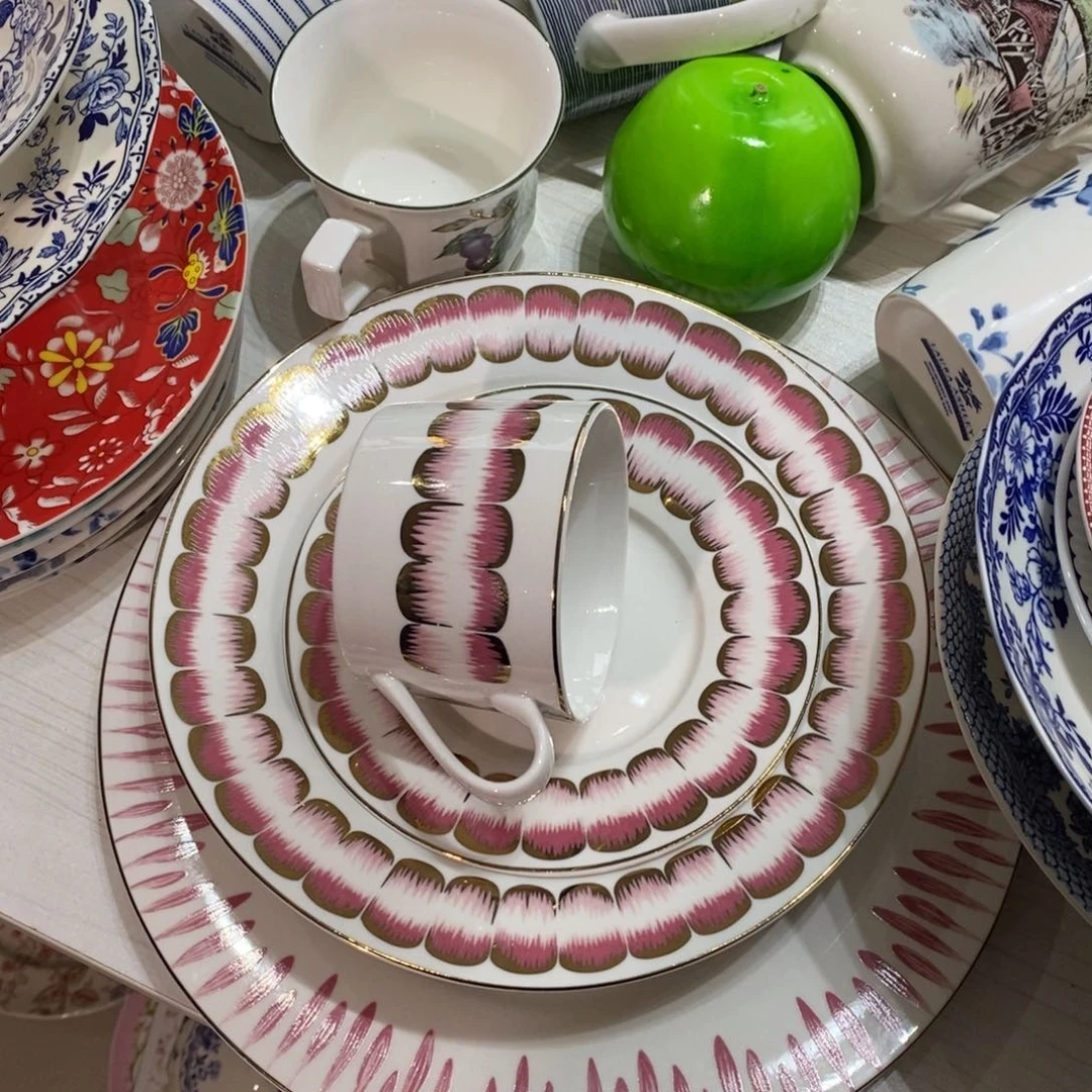 瓷新的英粉四件套