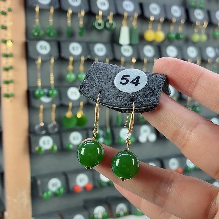 和田玉18K金镶嵌耳饰