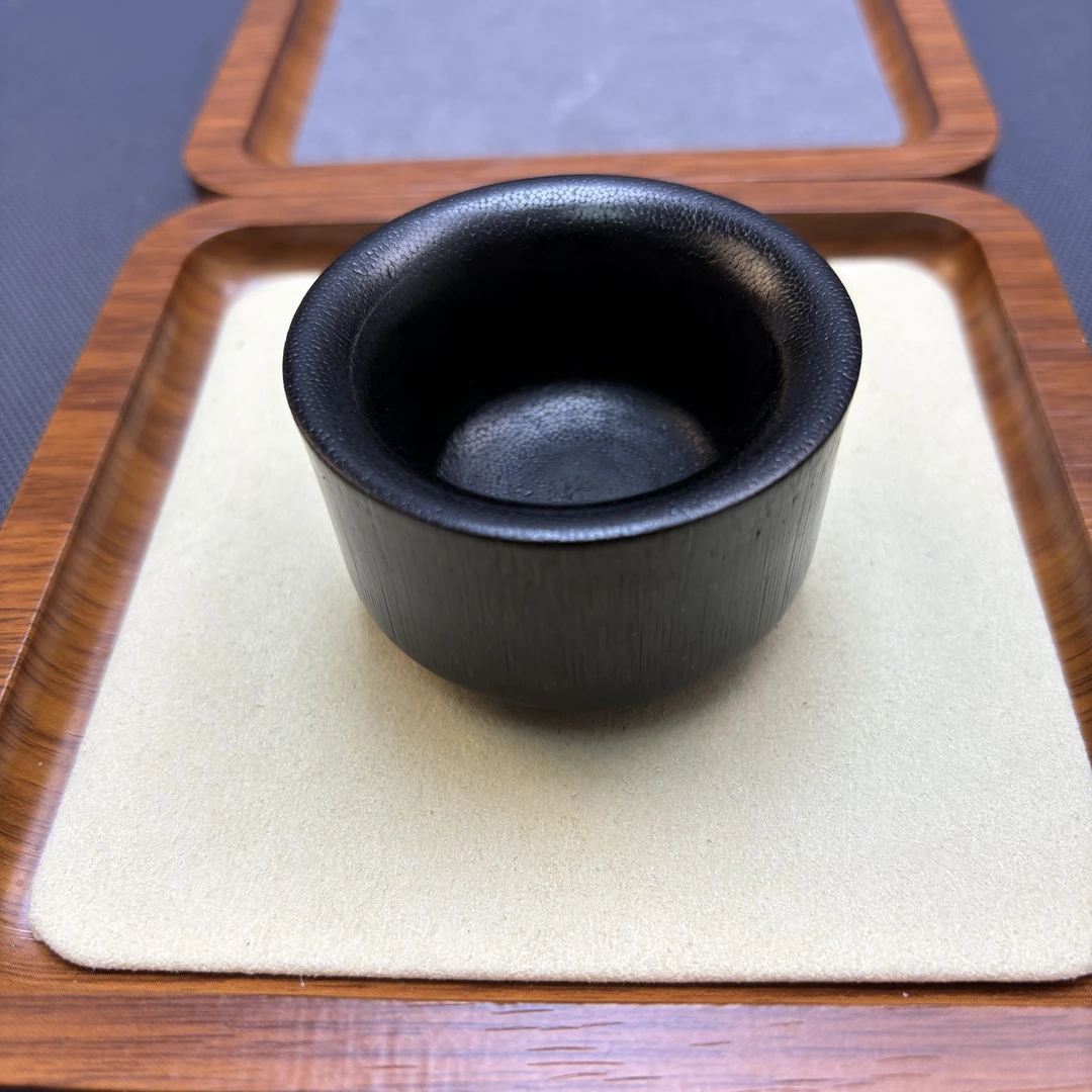 非金属珐琅吊坠 黑色西杯子摆件 H61