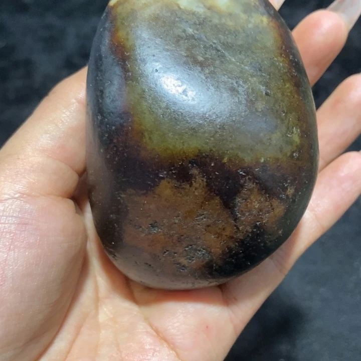 寒***隐未镶嵌和田玉（糖玉）挂件