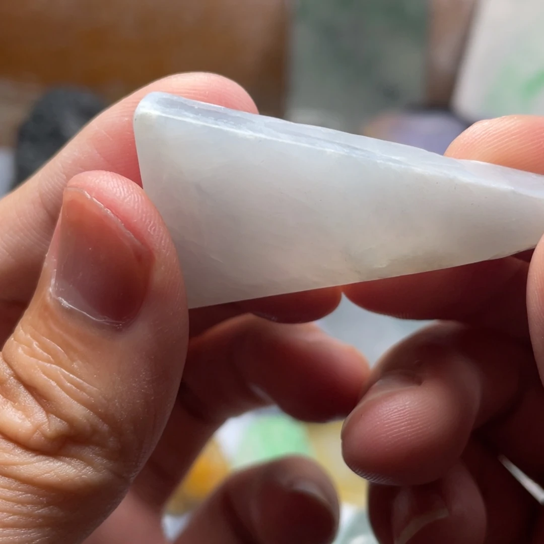 翡翠未镶嵌颈饰