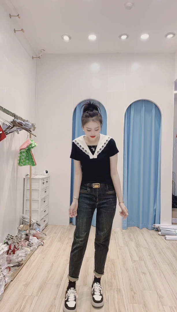 【小玉】2025新款时尚海军领拼接设计感减龄百搭上衣