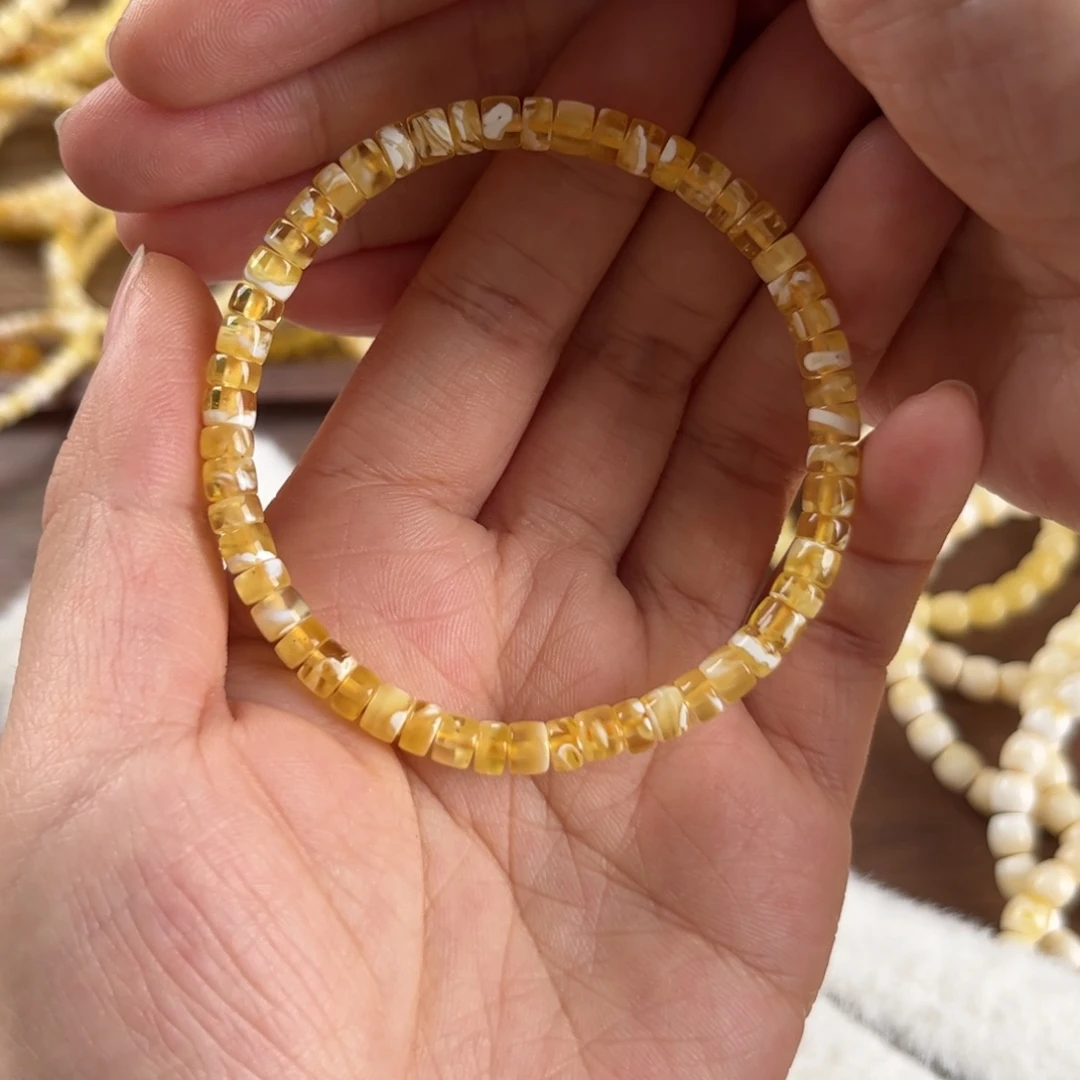 琥珀裸石未镶嵌蜜蜡