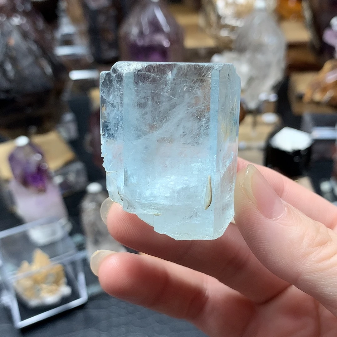 未镶嵌大型摆件（非配饰）水晶海蓝宝不退换