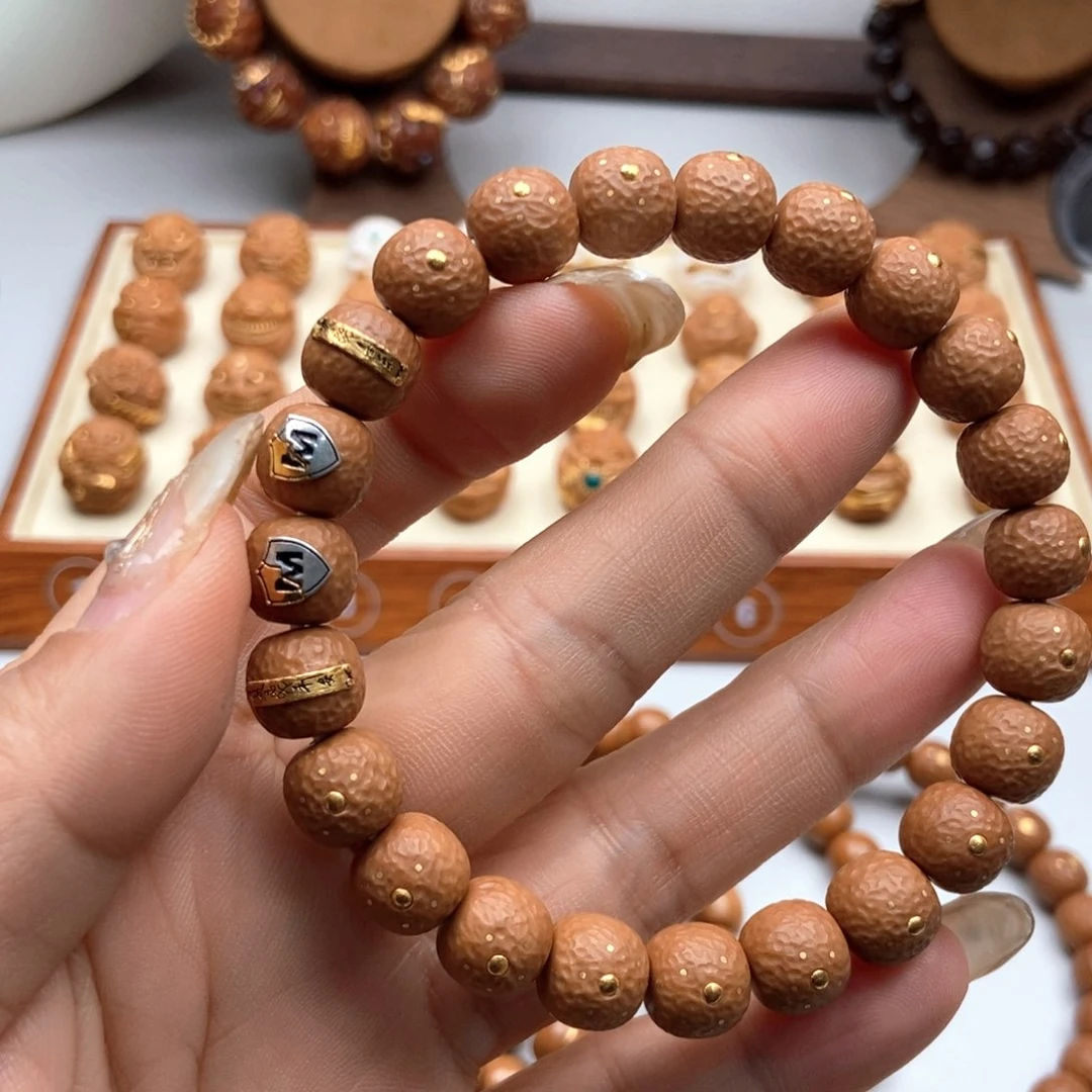 吊坠猴头核桃炊**袅猴头