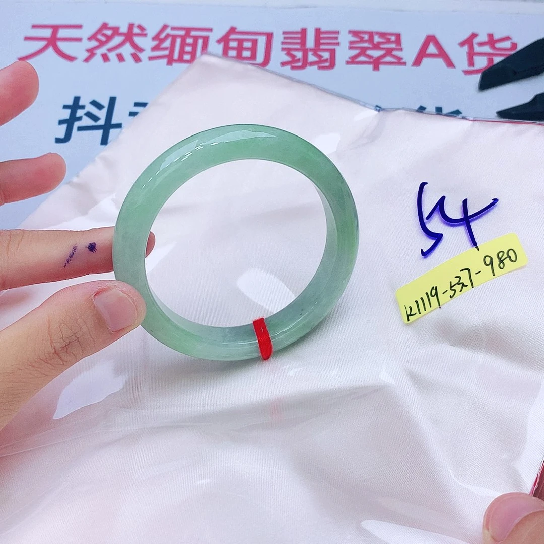 翡翠未镶嵌手镯我