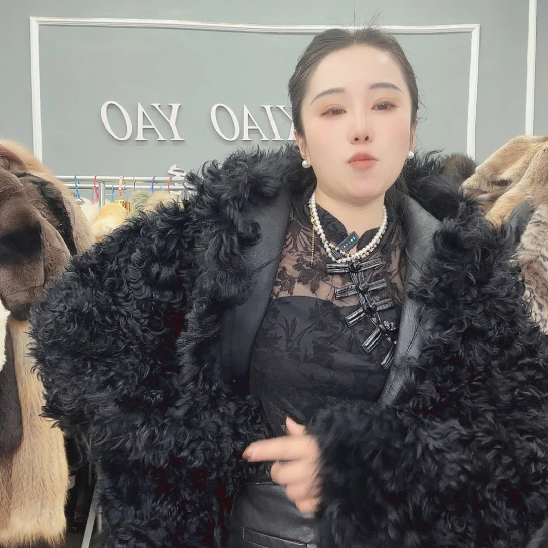 姚小妖家高端皮草