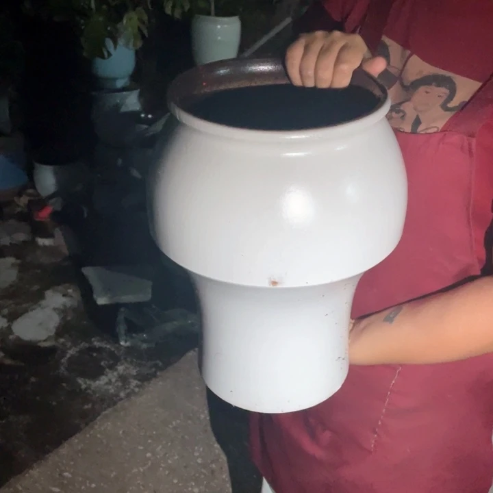花盆紫砂口20高34瑕疵瑕疵