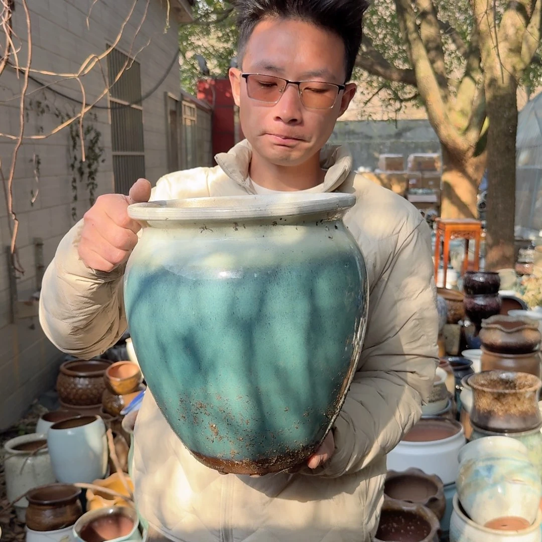 紫砂花盆口26高31（一个绿色