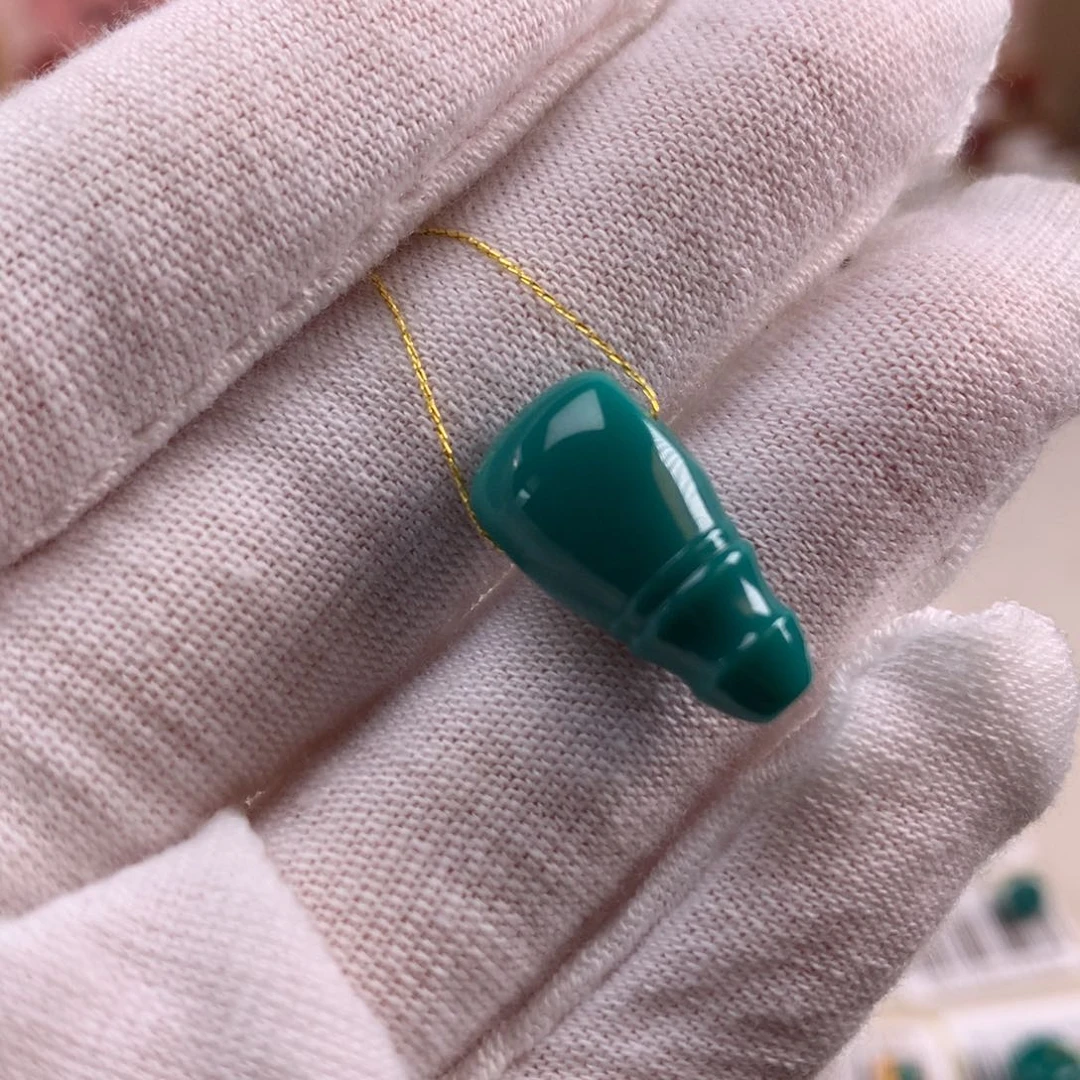 绿松石未镶嵌配饰蓥