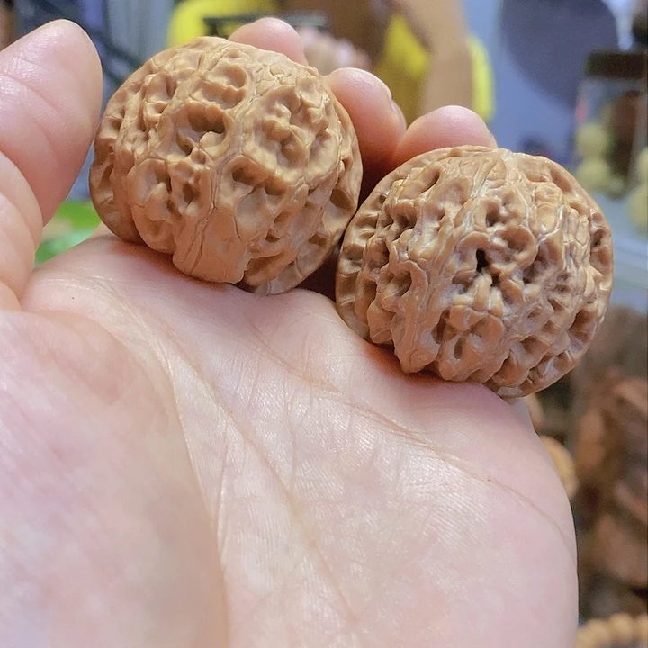 【闪购商品】文玩核桃把件37.5苹果油