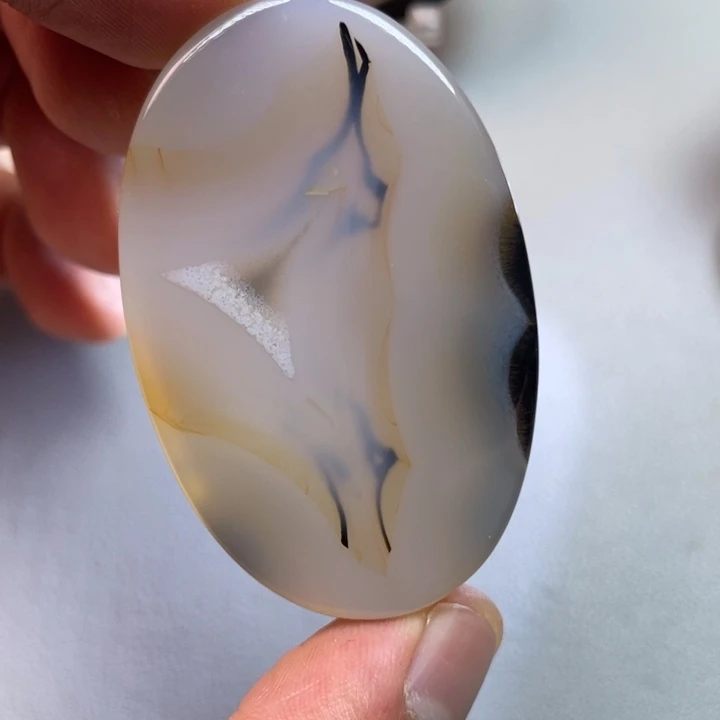 玛瑙/玉髓未镶嵌颈饰穿**空