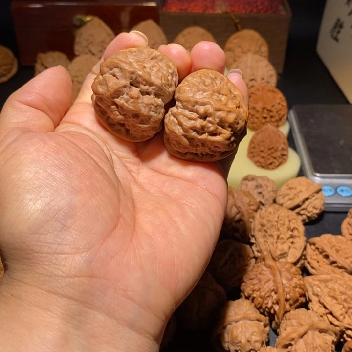 文玩核桃吊坠蛤么头42+