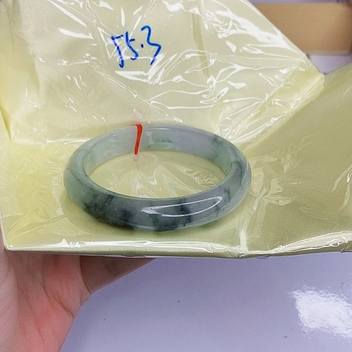 翡翠手镯未镶嵌一图一物实物为准