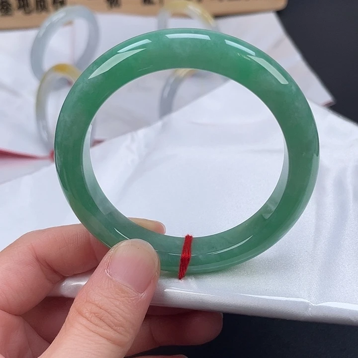 翡翠未镶嵌手镯手镯38