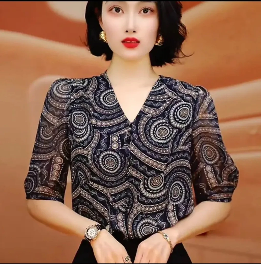 X8832高档气质显瘦衬衫女夏季新款套头V领小衫时尚宽松洋气上衣女