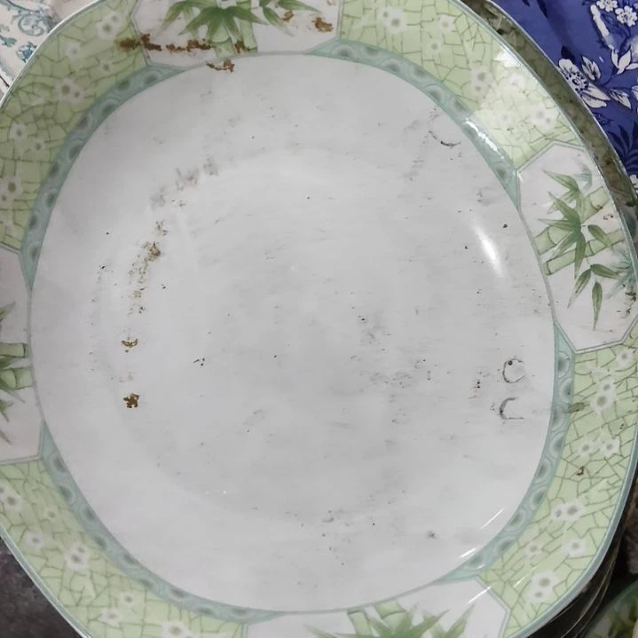 陶瓷盘子碗啥都有