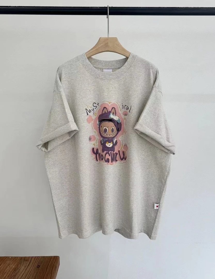 皇冠【紫色拉布布】重工大版休闲百搭宽松数码印花半袖T恤