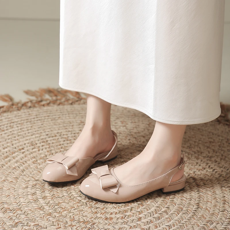 法式平底包头凉鞋女2025新款夏季绝美蝴蝶结百搭圆头浅口侧空单鞋