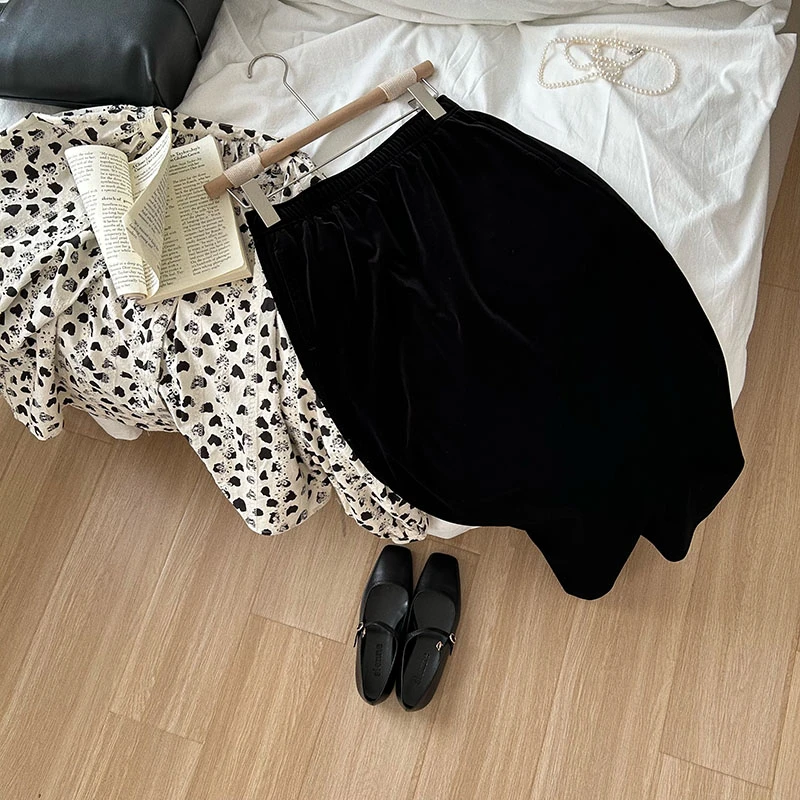 【大林自制】立体垂感松紧腰开叉丝绒半裙