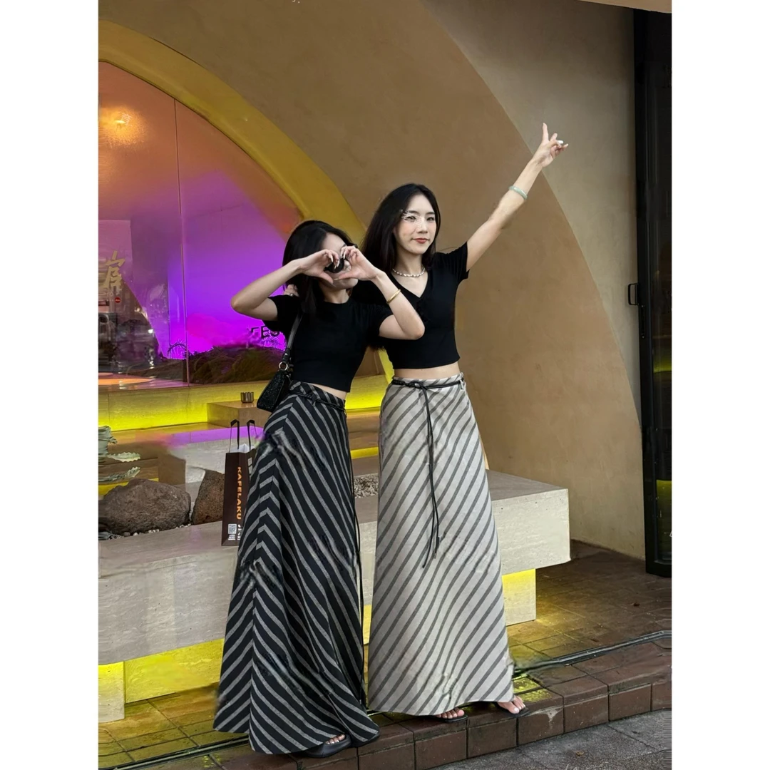 韩系高腰显瘦斜条纹半身裙女夏季新款时尚复古气质百搭A字长裙