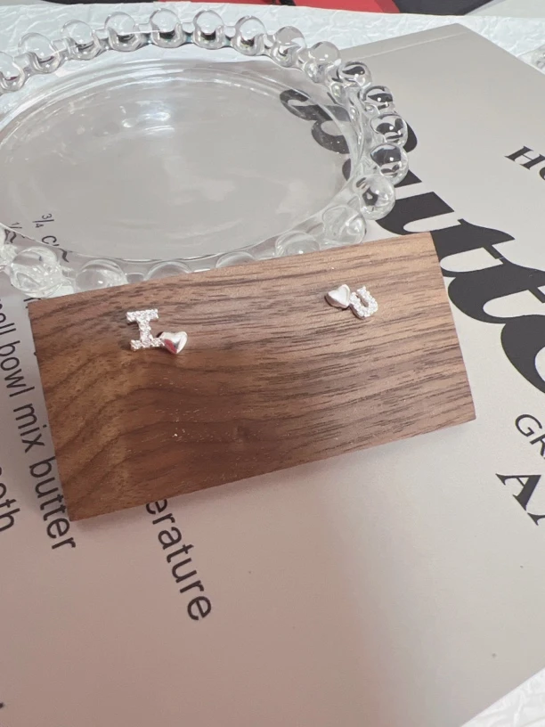 925银合成锆石耳饰 韩版厂时尚百搭ins风合成锆石AB版爱心银耳饰