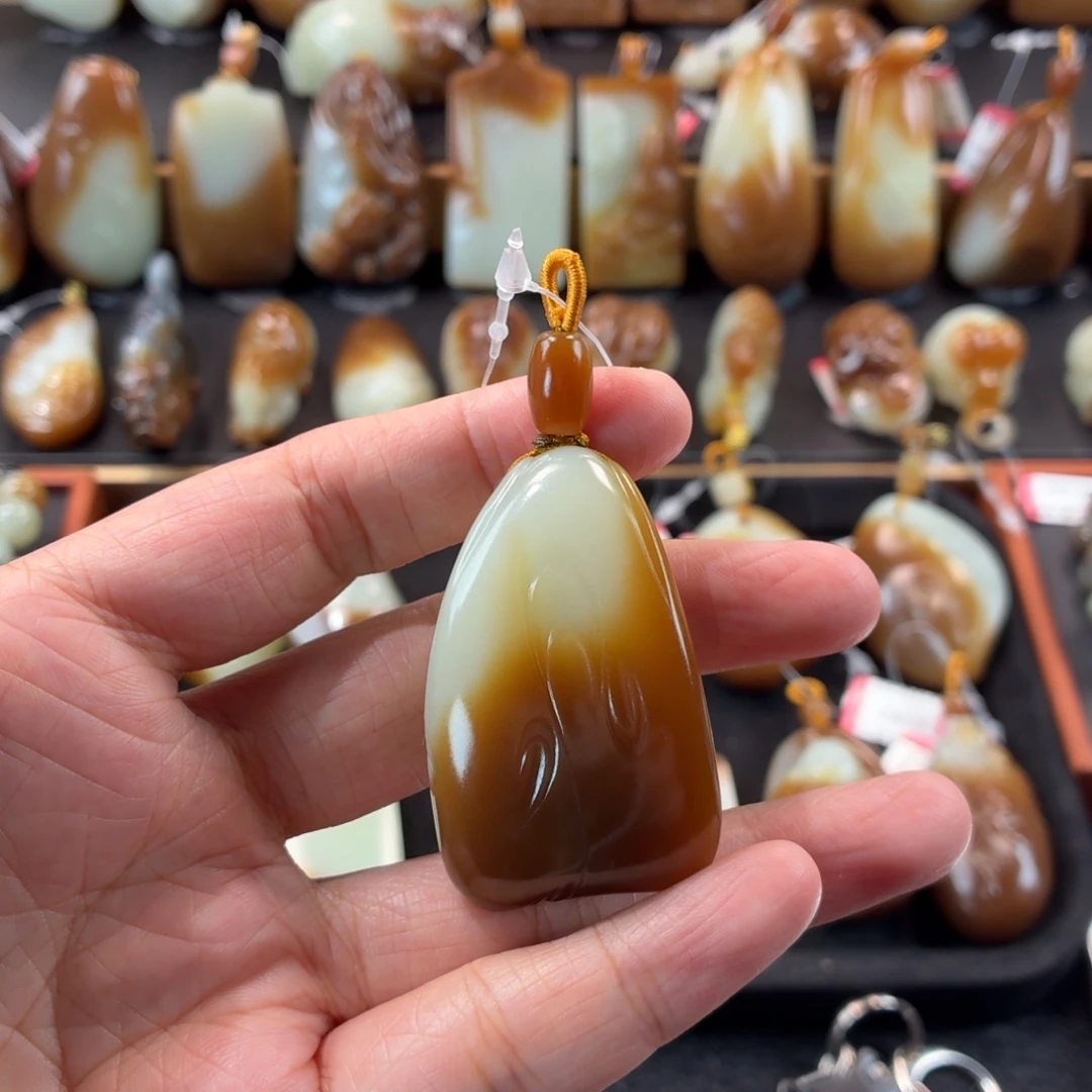 颈饰未镶嵌和田玉
