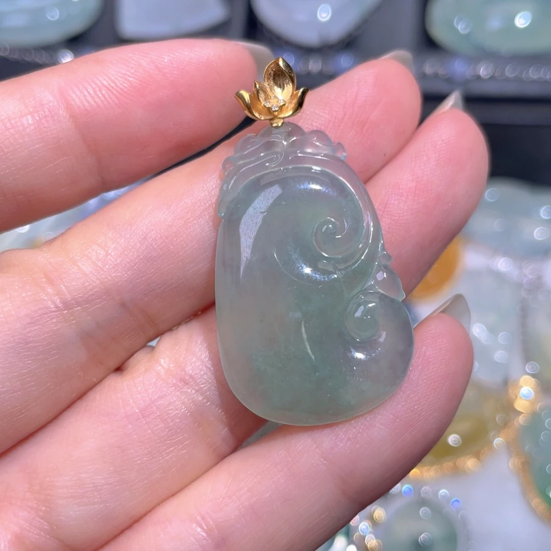 颈饰18K金镶嵌翡翠翡翠