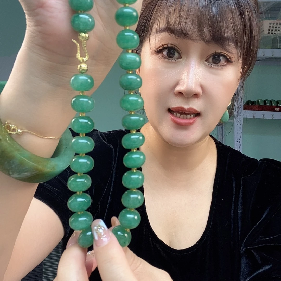 未镶嵌手镯石英质玉