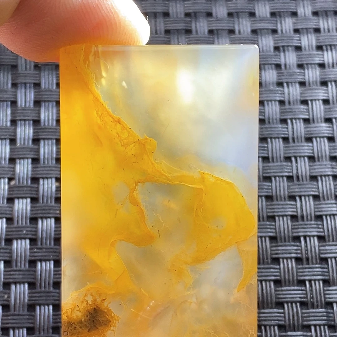 未镶嵌颈饰玛瑙/玉髓三*