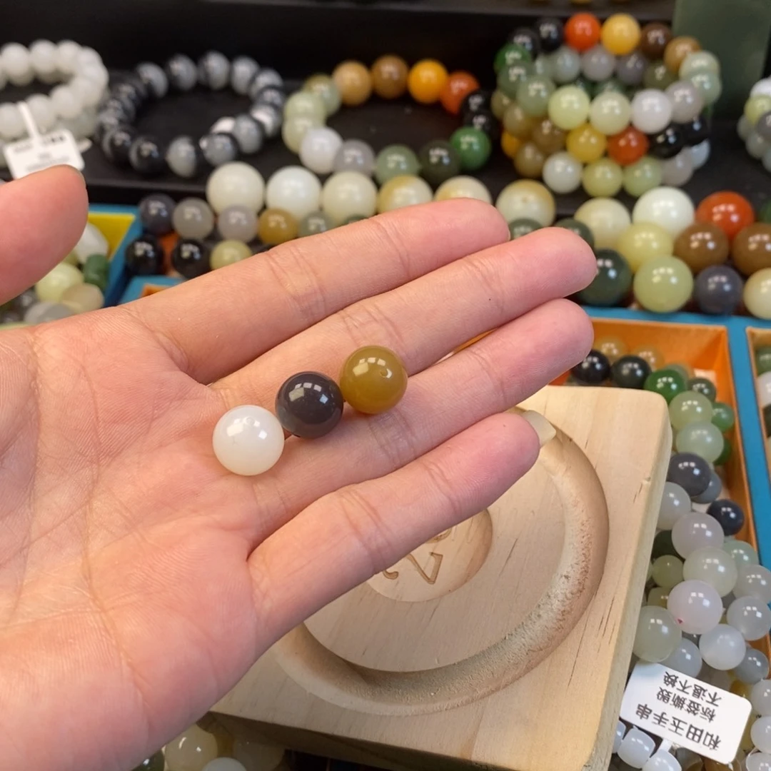 和田玉手串未镶嵌哎*呵卡12紫加糖加白玉单珠