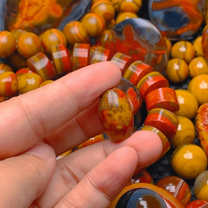 玛瑙/玉髓未镶嵌吊坠