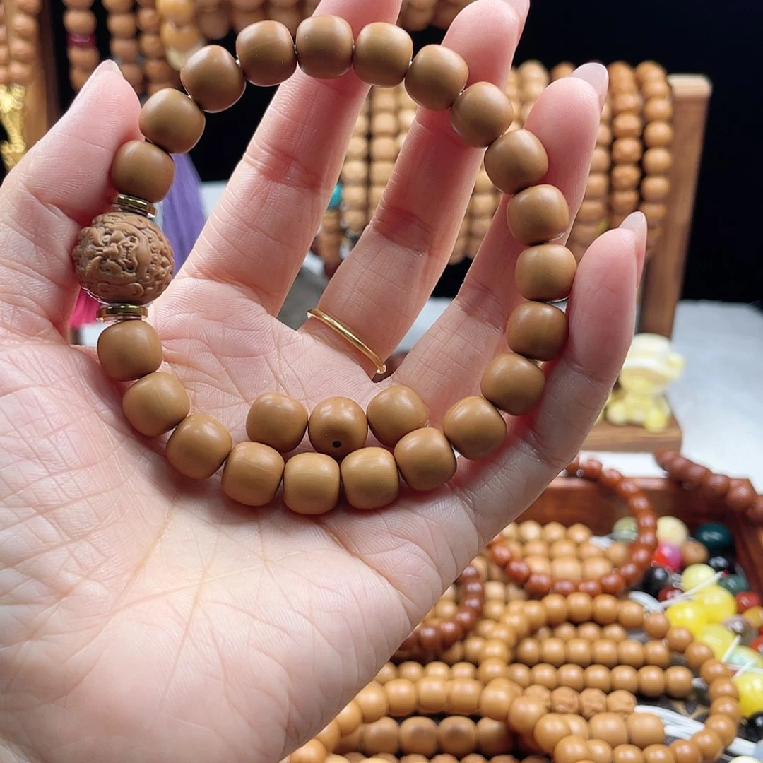 刘***人猴头核桃吊坠手串