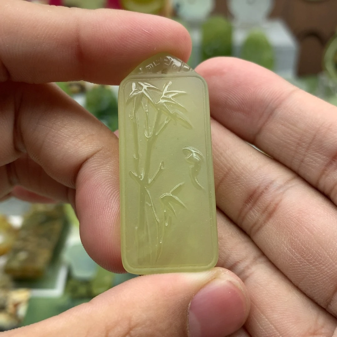 岫玉未镶嵌吊坠(不含链)