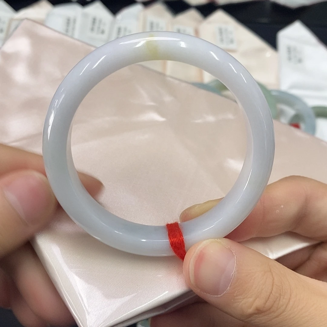 翡翠未镶嵌手镯翡翠