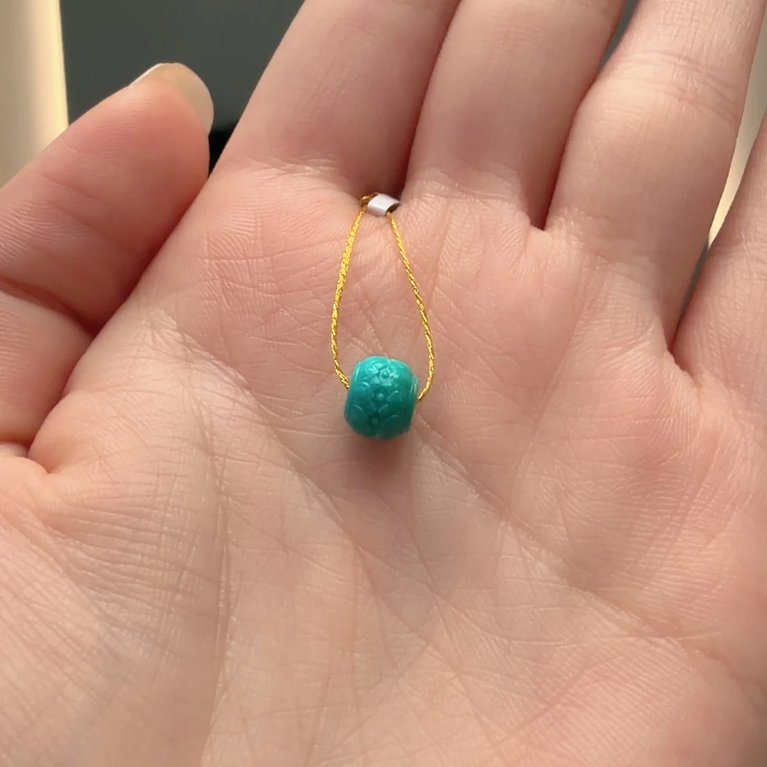 绿松石未镶嵌颈饰